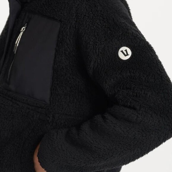 Vuori Cozy Sherpa Popover in Black Size Large - Picture 7 of 16